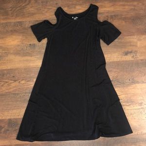 Art class cold should black dress